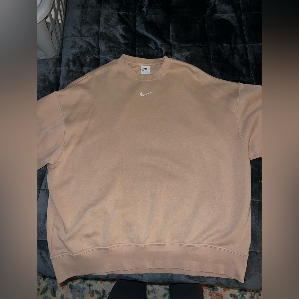 COPY - Nike Crewneck